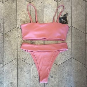 NWT Zaful Ribbed High Leg Bandeau Bikini 🌸